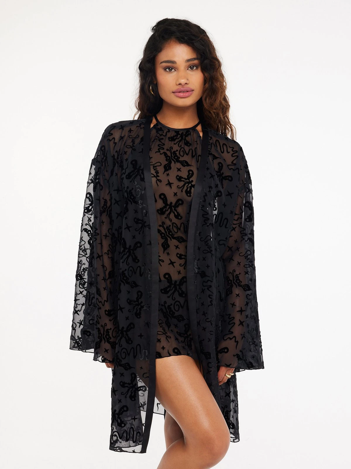 Devoré Dreams Velvet Short Robe 2 Devoré Dreams Velvet Short Robe - Image 2