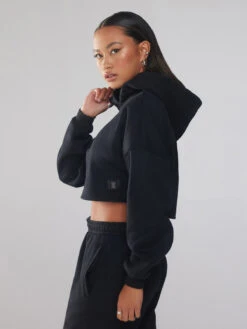 Xssential Cropped Hoodie With Logo -Fashion Lingerie Store XSSENTIAL CROP HOODIE WITH LOGO SB2354546 0687 3 1200x1600 1